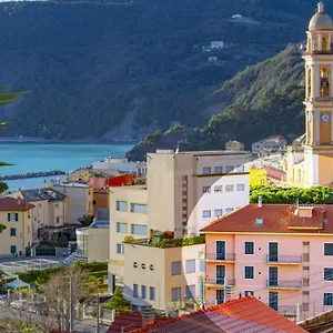https://hotel-residence-paradiso.hotelitalianriviera.com